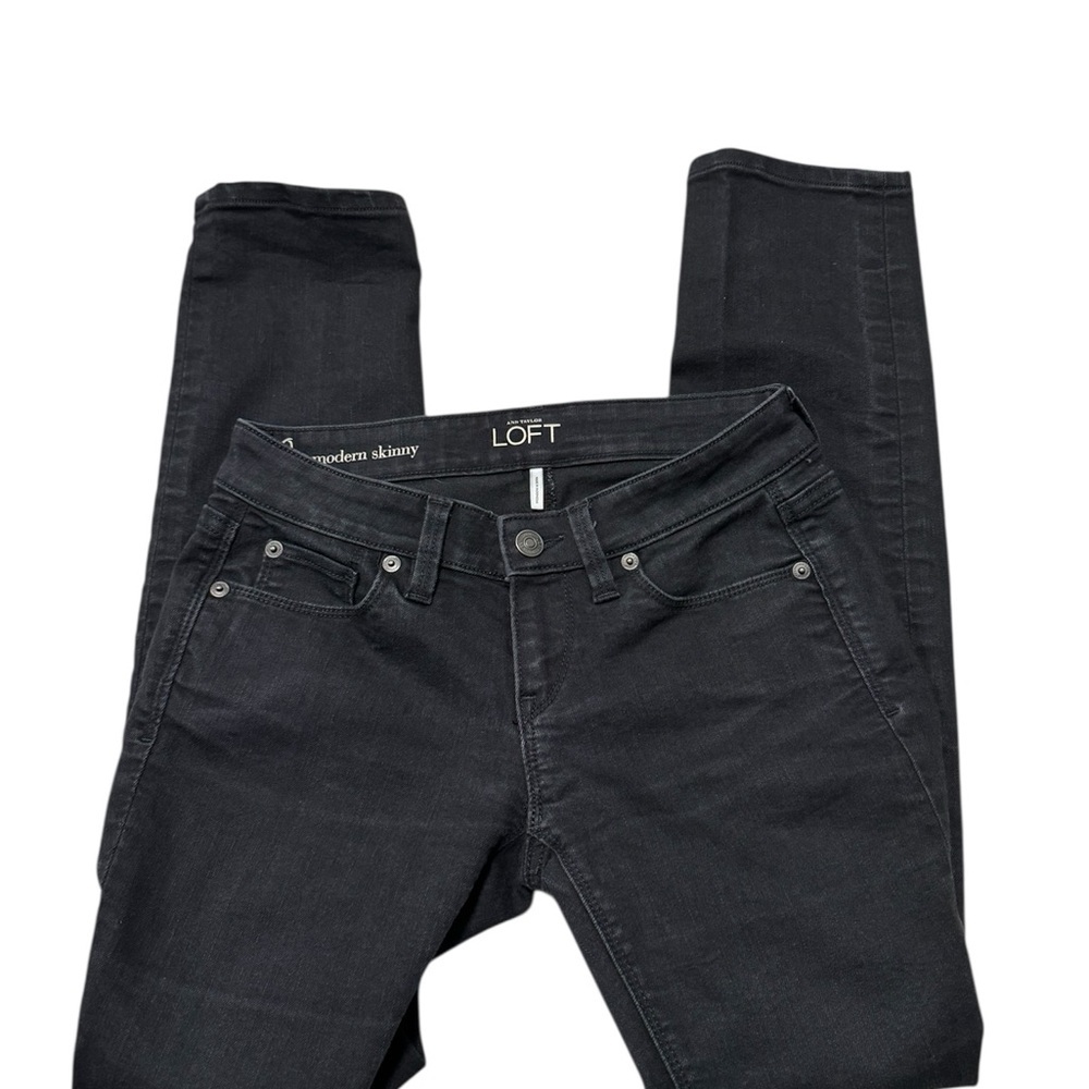 LOFT Women's Modern Skinny Jeans Size 00P Black